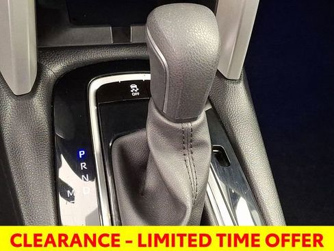 Used 2024 Toyota Corolla Cross LE image 17