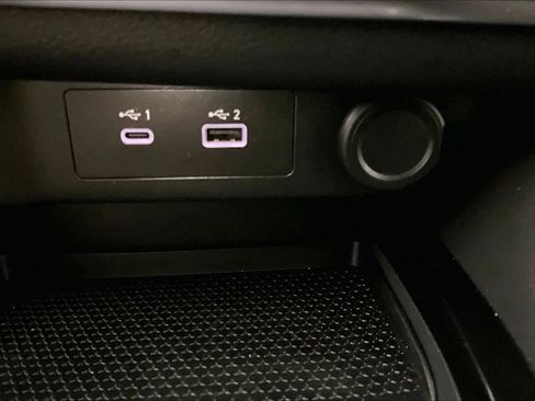 Used 2021 Nissan Rogue SV image 36