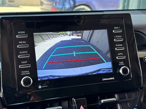 Used 2022 Toyota Camry SE FWD image 27