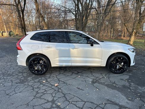 New 2026 Volvo XC60 B5 Ultra w/ Climate Package image 9