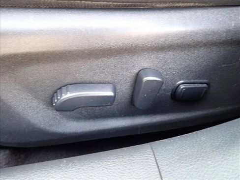 Used 2022 Nissan Altima 2.5 SR w/ Midnight Edition Package FWD image 12