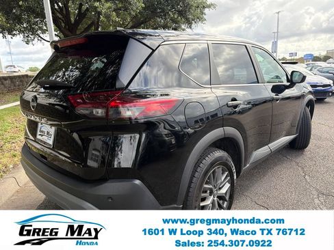 Used 2023 Nissan Rogue S FWD image 3