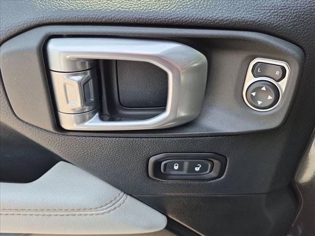 Used 2021 Jeep Wrangler Unlimited Sahara AWD/4WD image 27