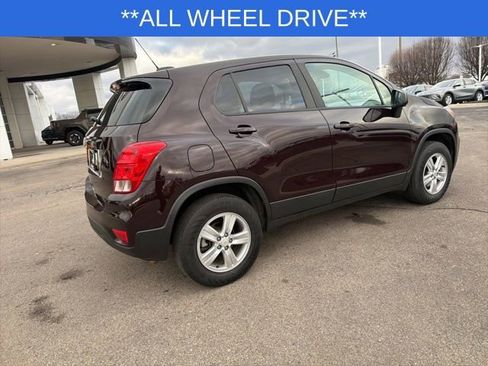 Used 2021 Chevrolet Trax LS w/ Tint and Cruise Package image 14