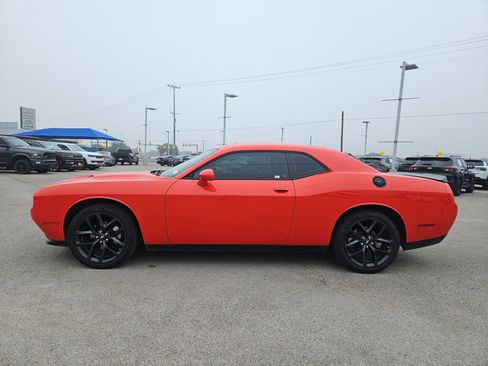 Certified 2023 Dodge Challenger SXT w/ Blacktop Package image 6