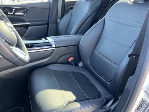 Certified 2025 Mercedes-Benz GLC 300 4MATIC image 22