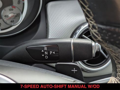 Used 2015 Mercedes-Benz GLA 250 4MATIC image 9