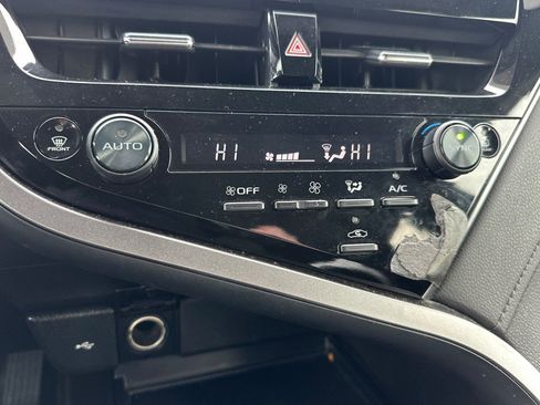 Used 2023 Toyota Camry LE image 27