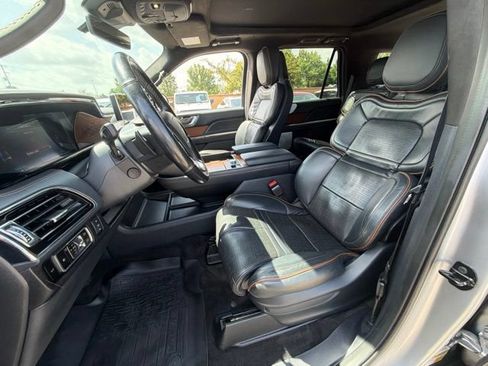 Used 2024 Lincoln Navigator L Black Label AWD/4WD image 11