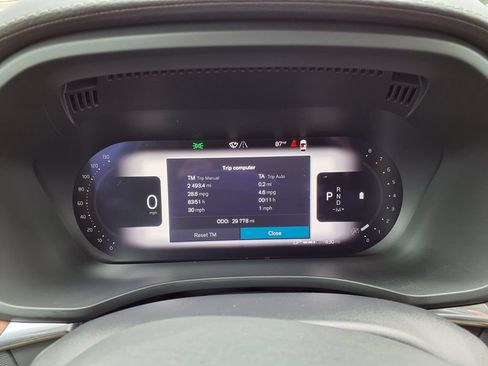 Certified 2023 Volvo XC60 B5 Ultimate w/ Protection Package Premier FWD image 32
