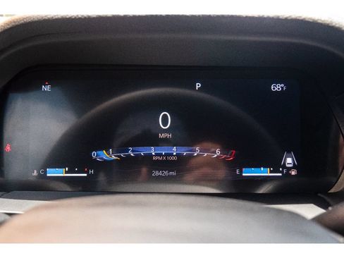 Used 2023 Jeep Grand Cherokee Altitude AWD/4WD image 23