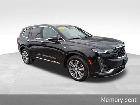 Used 2025 Cadillac XT6 Premium Luxury image 19