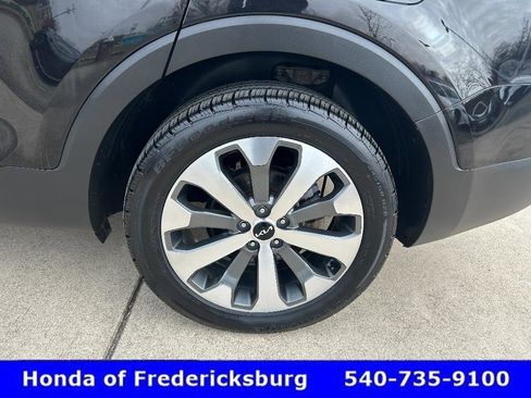 Used 2022 Kia Telluride S image 36