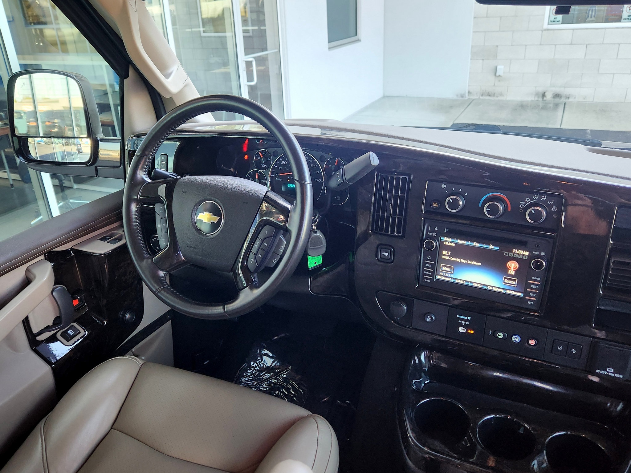 Used 2020 Chevrolet Express 2500 Extended w/ Enhanced Convenience Package RWD image 42