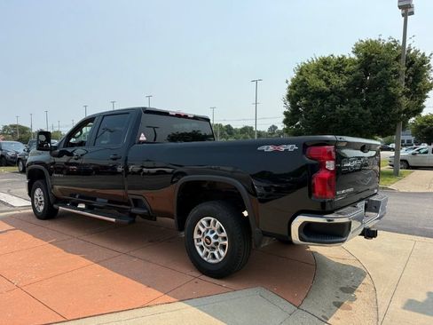 Used 2025 Chevrolet Silverado 2500 LT w/ Safety Package AWD/4WD image 4