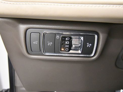 Used 2022 Lincoln Aviator Reserve w/ Equipment Group 201A image 20