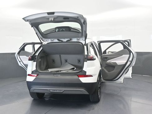 Used 2023 Chevrolet Bolt EUV Premier image 86