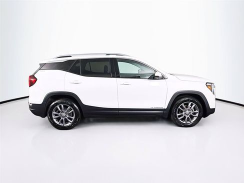 Used 2022 GMC Terrain SLT w/ Tech Package AWD/4WD image 12