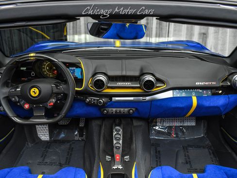 Used 2023 Ferrari 812 GTS image 28