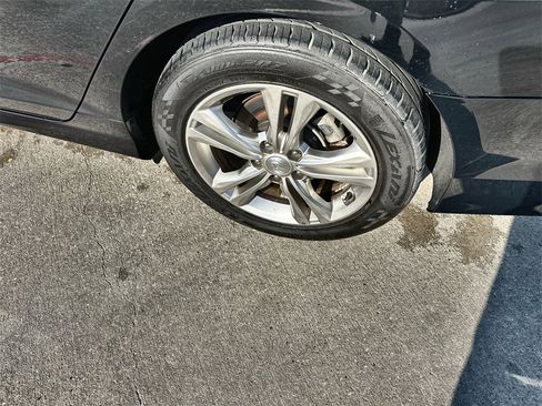 Used 2019 Hyundai Sonata SEL image 4