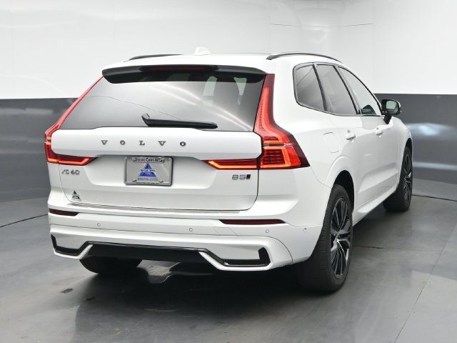 Used 2024 Volvo XC60 B5 Plus w/ Protection Package Premier AWD/4WD image 8