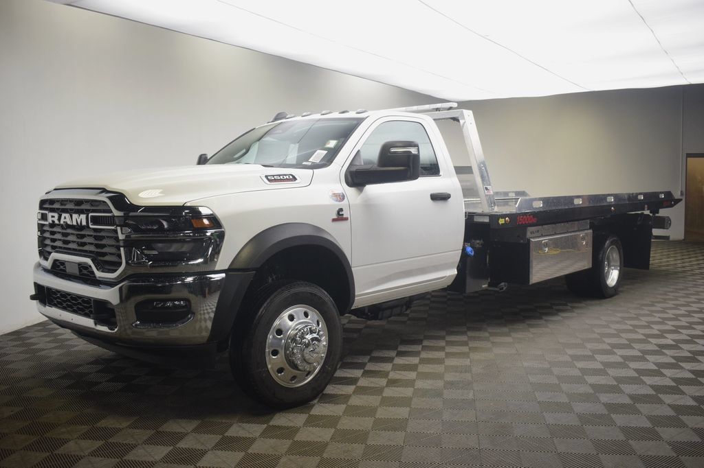 New 2026 RAM 5500 Tradesman AWD/4WD image 12