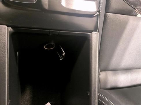 Used 2025 Toyota Camry SE image 26