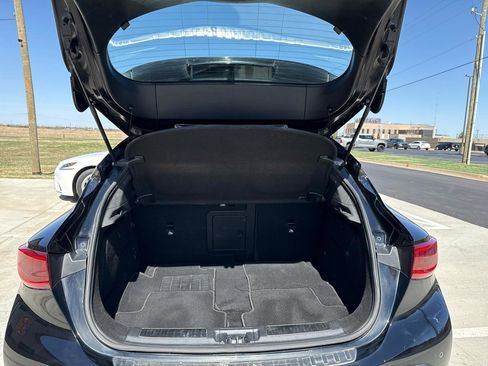 Used 2017 INFINITI QX30 Premium w/ Navigation Package image 41