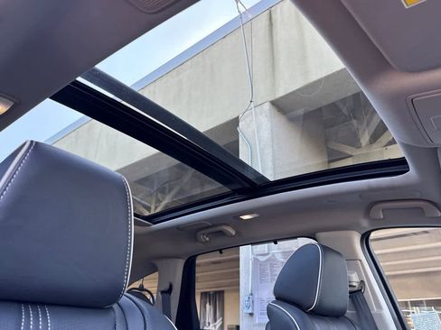 Certified 2025 Acura MDX SH-AWD w/ Advance Package image 19