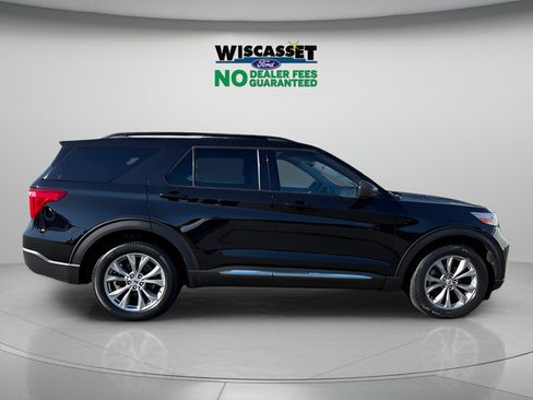 Used 2023 Ford Explorer XLT w/ Equipment Group 202A AWD/4WD image 6