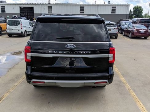 Used 2023 Ford Expedition XLT AWD/4WD image 4