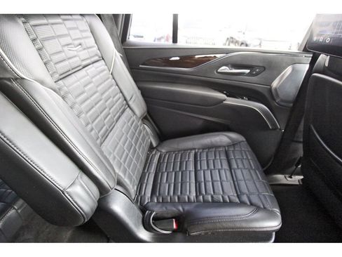 Certified 2023 Cadillac Escalade Sport Platinum RWD image 11