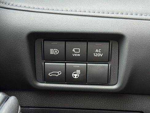 New 2026 Toyota Highlander Platinum AWD/4WD image 32