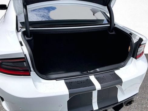 Used 2018 Dodge Charger R/T Scat Pack RWD image 25