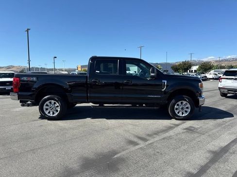 Certified 2022 Ford F250 XLT AWD/4WD image 5