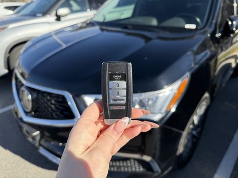 Used 2020 Acura MDX SH-AWD w/ Technology Package image 22
