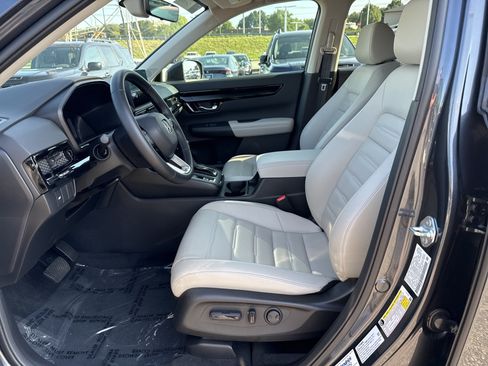 Used 2026 Honda CR-V EX-L image 16