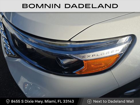 Used 2023 Ford Explorer Platinum w/ Technology Package image 14