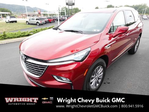 Used 2023 Buick Enclave Essence image 8