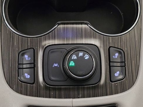 Used 2023 GMC Acadia SLT AWD/4WD image 11