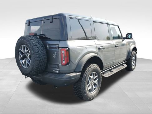New 2025 Ford Bronco Badlands image 3
