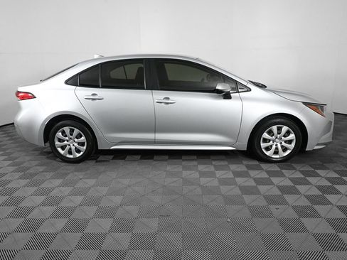 Used 2023 Toyota Corolla LE image 23