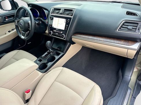 Used 2018 Subaru Outback 2.5i Limited image 38