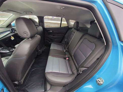 New 2026 Chevrolet Trax LT w/ Driver Confidence Package FWD image 19