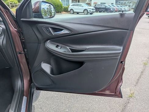 Used 2022 Buick Encore GX Preferred FWD image 30