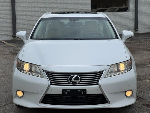 Used 2014 Lexus ES 350 w/ Premium Package FWD image 10