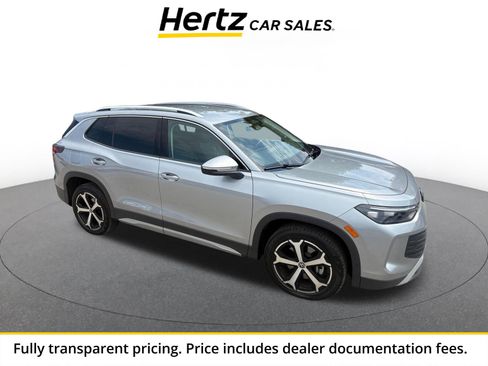 Used 2026 Volkswagen Tiguan SE AWD/4WD image 1