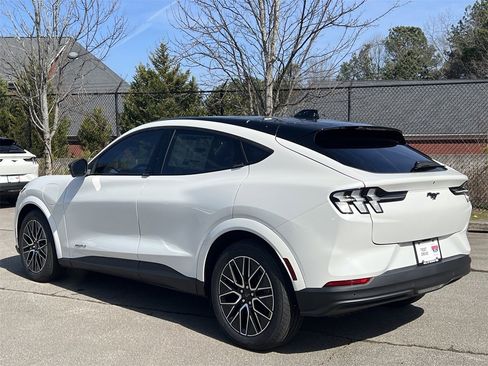 New 2026 Ford Mustang Mach-E Premium image 24