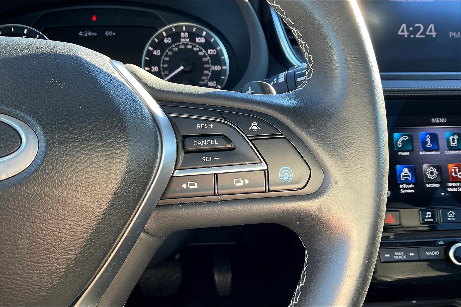Certified 2024 INFINITI QX50 Luxe AWD/4WD image 12