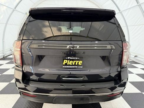 Used 2022 Chevrolet Tahoe Z71 w/ Luxury Package image 3